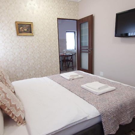Laroka House Arty And Cosy Studio Universitate Center Boekarest Buitenkant foto