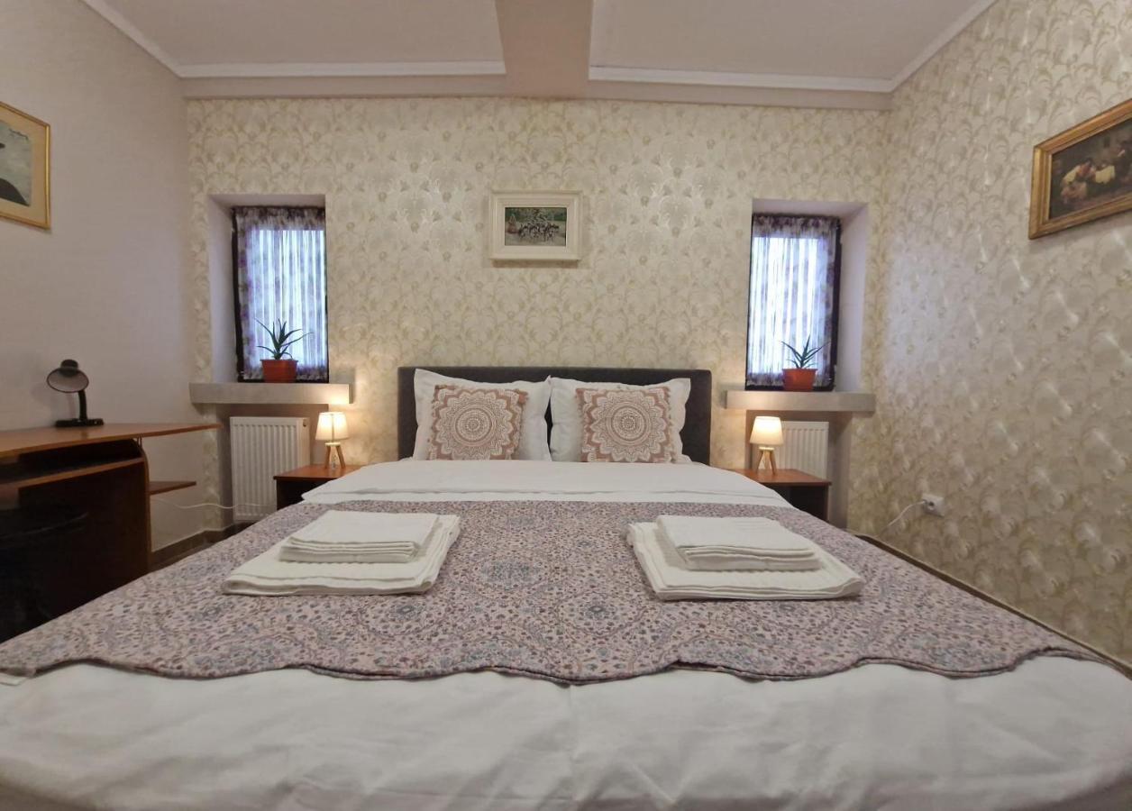 Laroka House Arty And Cosy Studio Universitate Center Boekarest Buitenkant foto