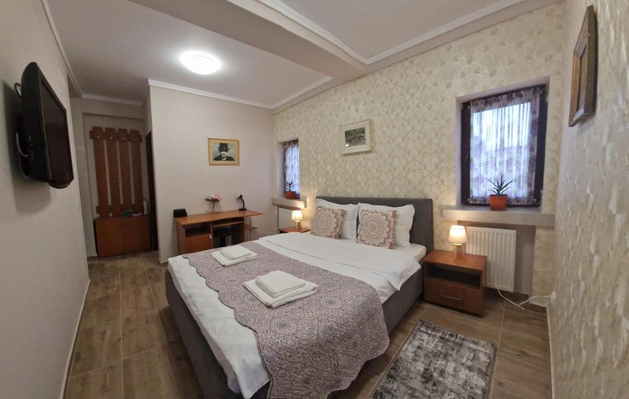 Laroka House Arty And Cosy Studio Universitate Center Boekarest Buitenkant foto