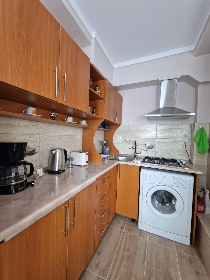 Laroka House Arty And Cosy Studio Universitate Center Boekarest Buitenkant foto