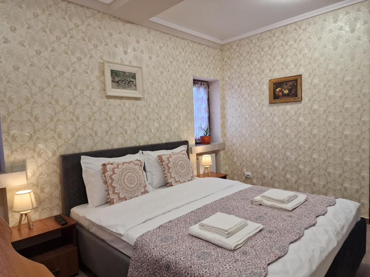 Laroka House Arty And Cosy Studio Universitate Center Boekarest Buitenkant foto